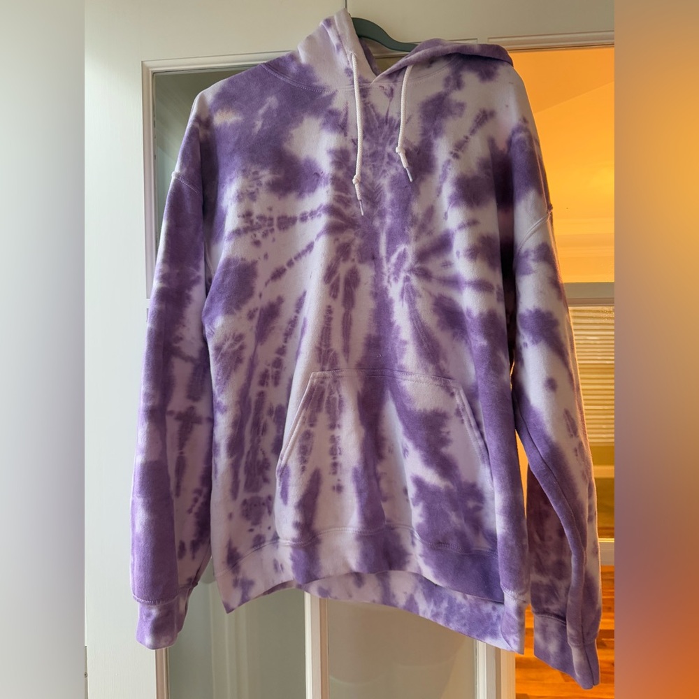 Gildan Purple Tie-Dye Men's Sweater